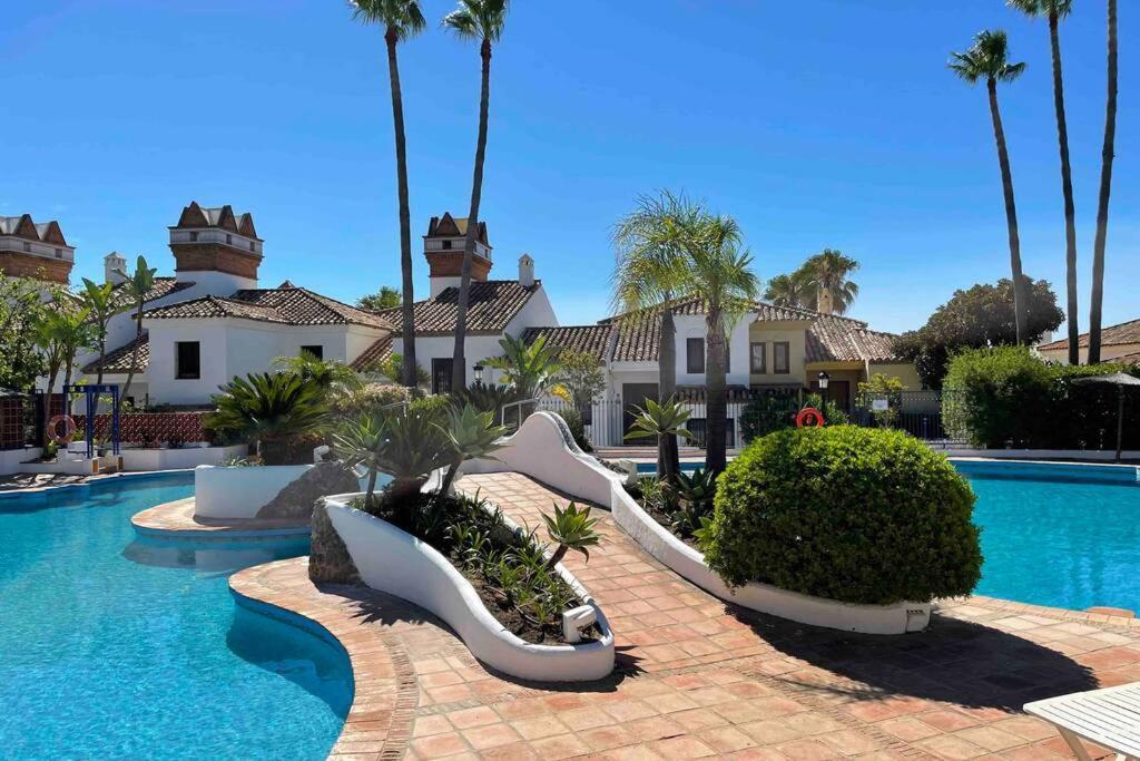 Villa Cana San Roque  Buitenkant foto