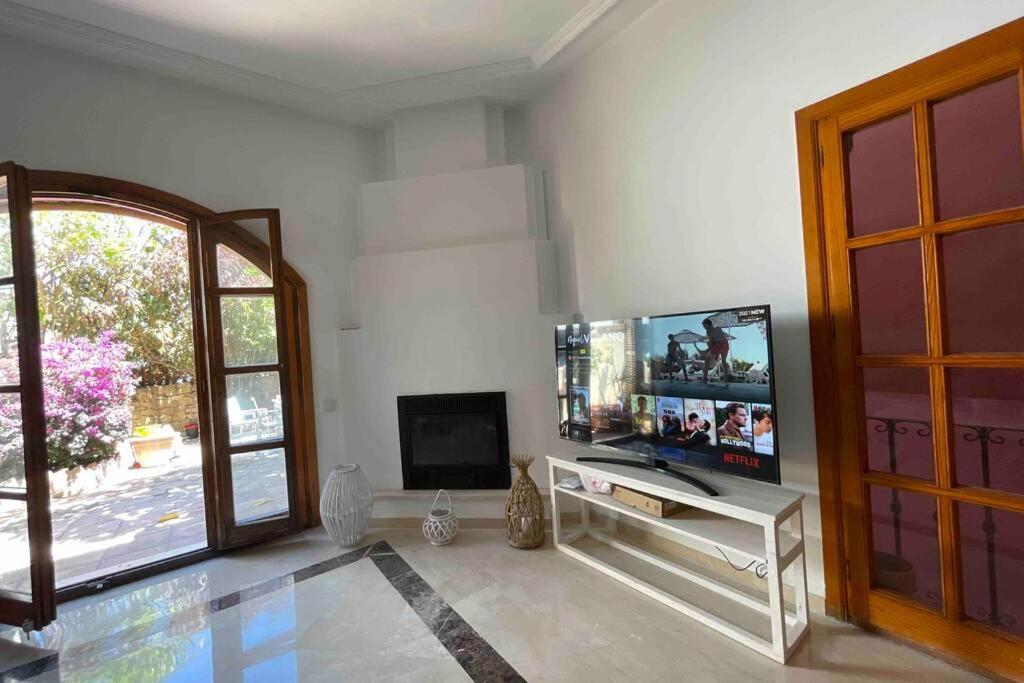 Villa Cana San Roque  Buitenkant foto