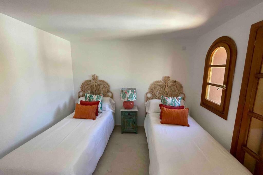Villa Cana San Roque  Buitenkant foto