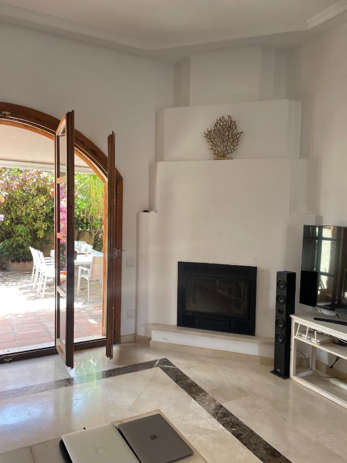 Villa Cana San Roque  Buitenkant foto