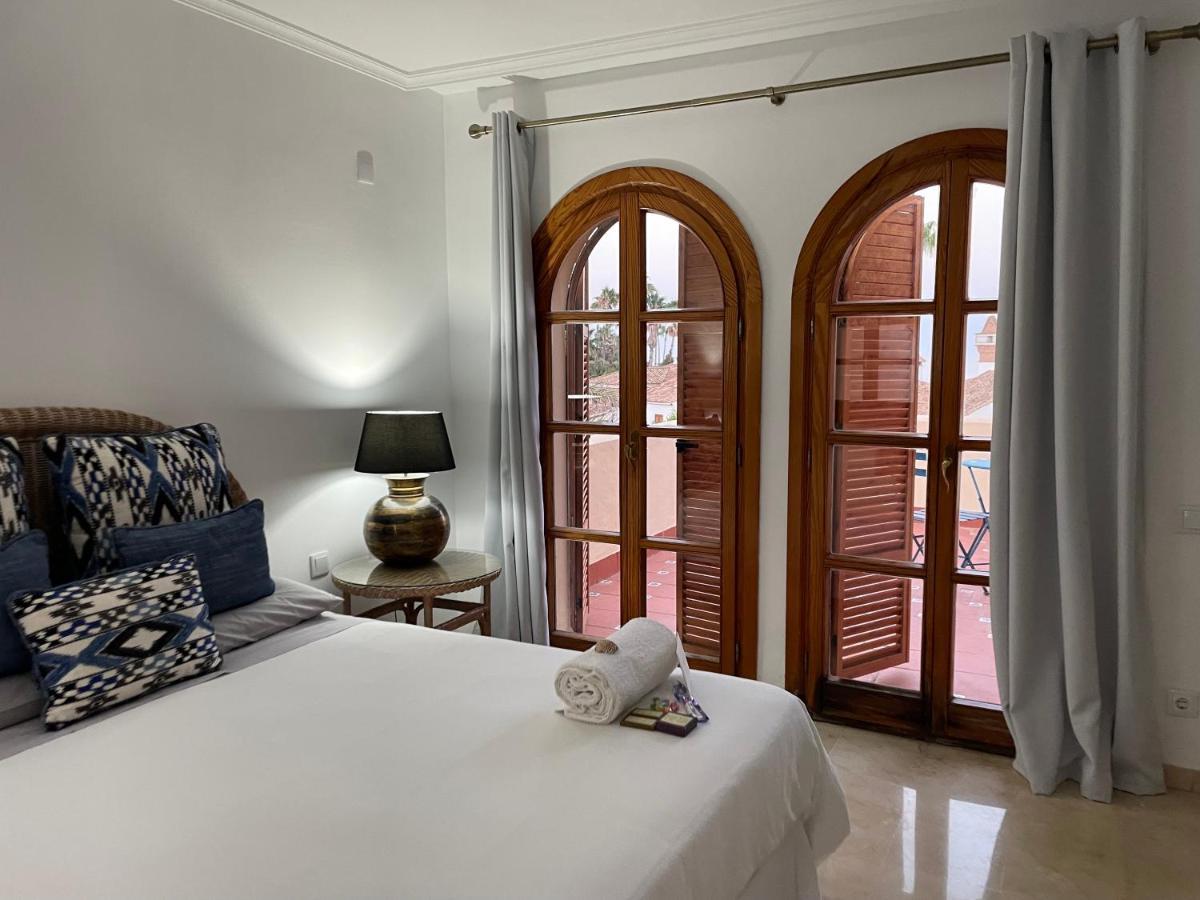 Villa Cana San Roque  Buitenkant foto