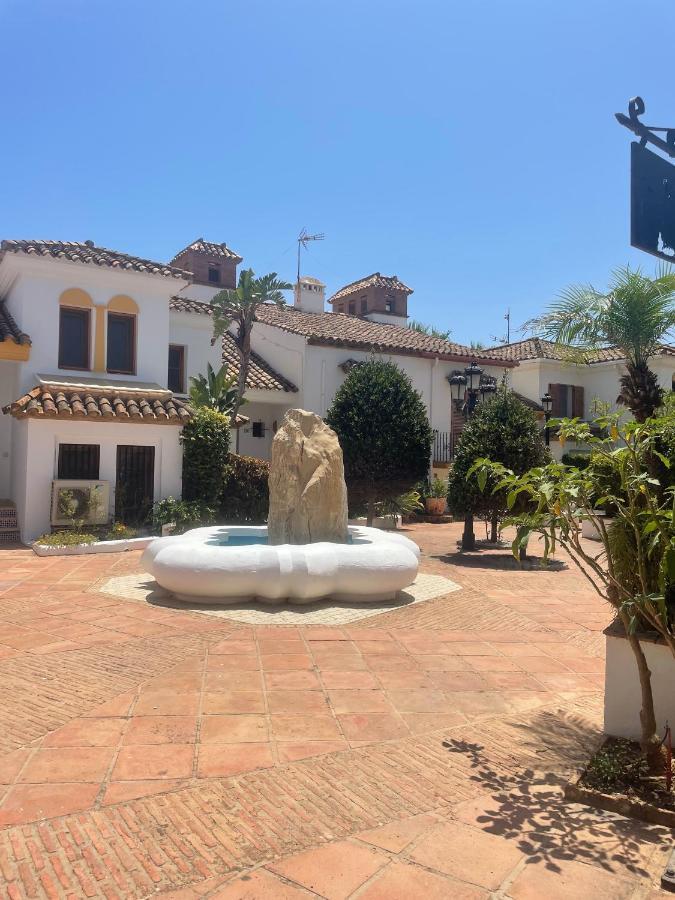 Villa Cana San Roque  Buitenkant foto