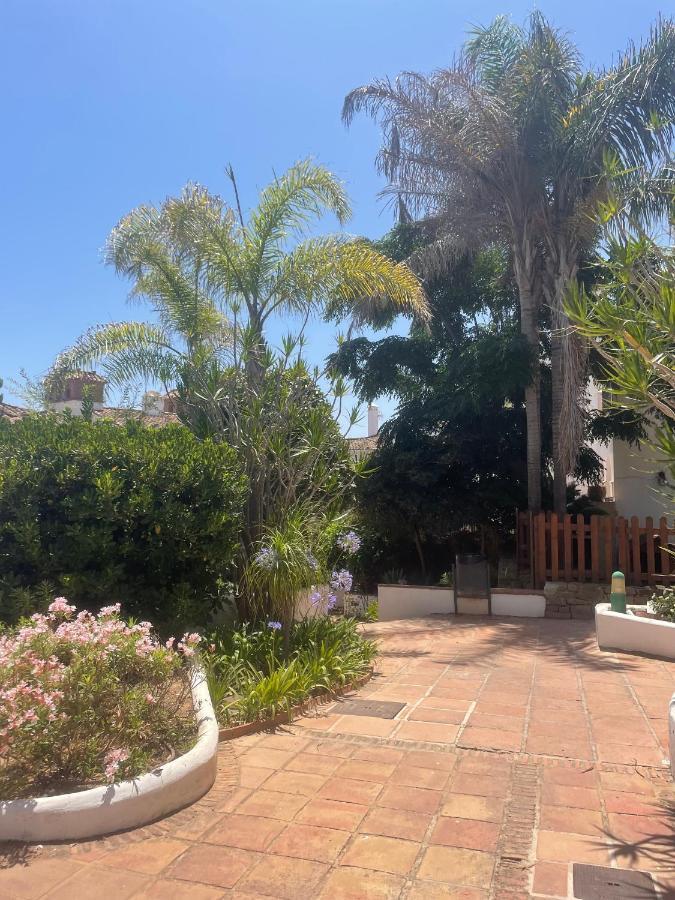 Villa Cana San Roque  Buitenkant foto
